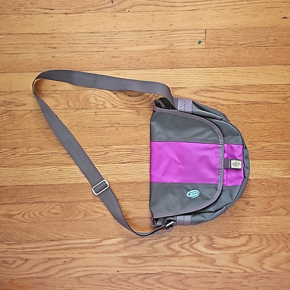 Timbuk2 Pink and Silver Purse